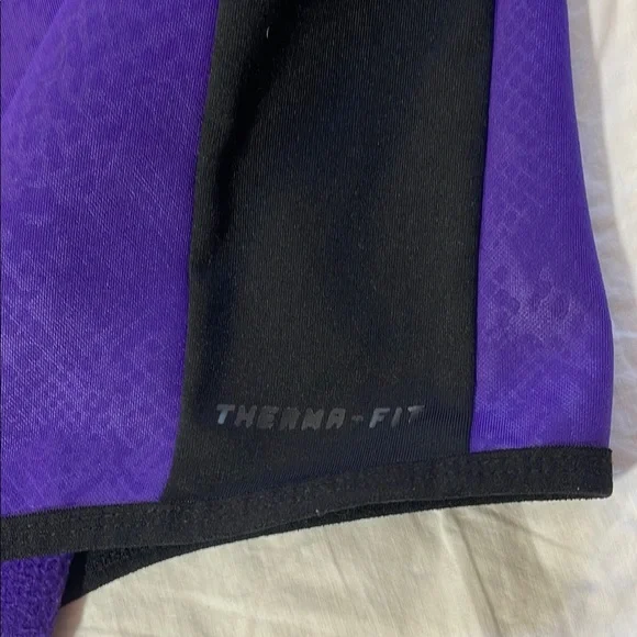Nike Therma-Fit Jacket in Deep Purple - Picture 8 of 8